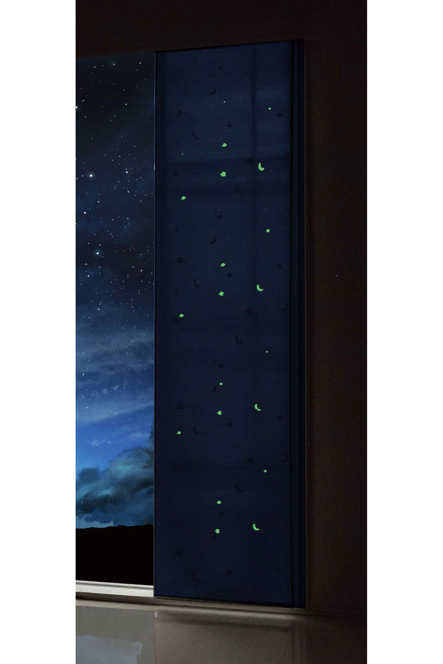 Flächenvorhang blickdicht Motiv Sterne Monde fluoreszierend Kinder Kids Paneelwagen (Höhe x Breite cm) 80495 Blau 1 Stück 245x60 Schiebegardine Flachenvorhang_blickdicht_Motiv_Sterne_Monde_fluoreszierend_Kinder_Kids_Paneelwagen_Hohe_x_Breite_cm_80495_-_Gardinenbox.de_-_-3679766 | Gardinenbox.de