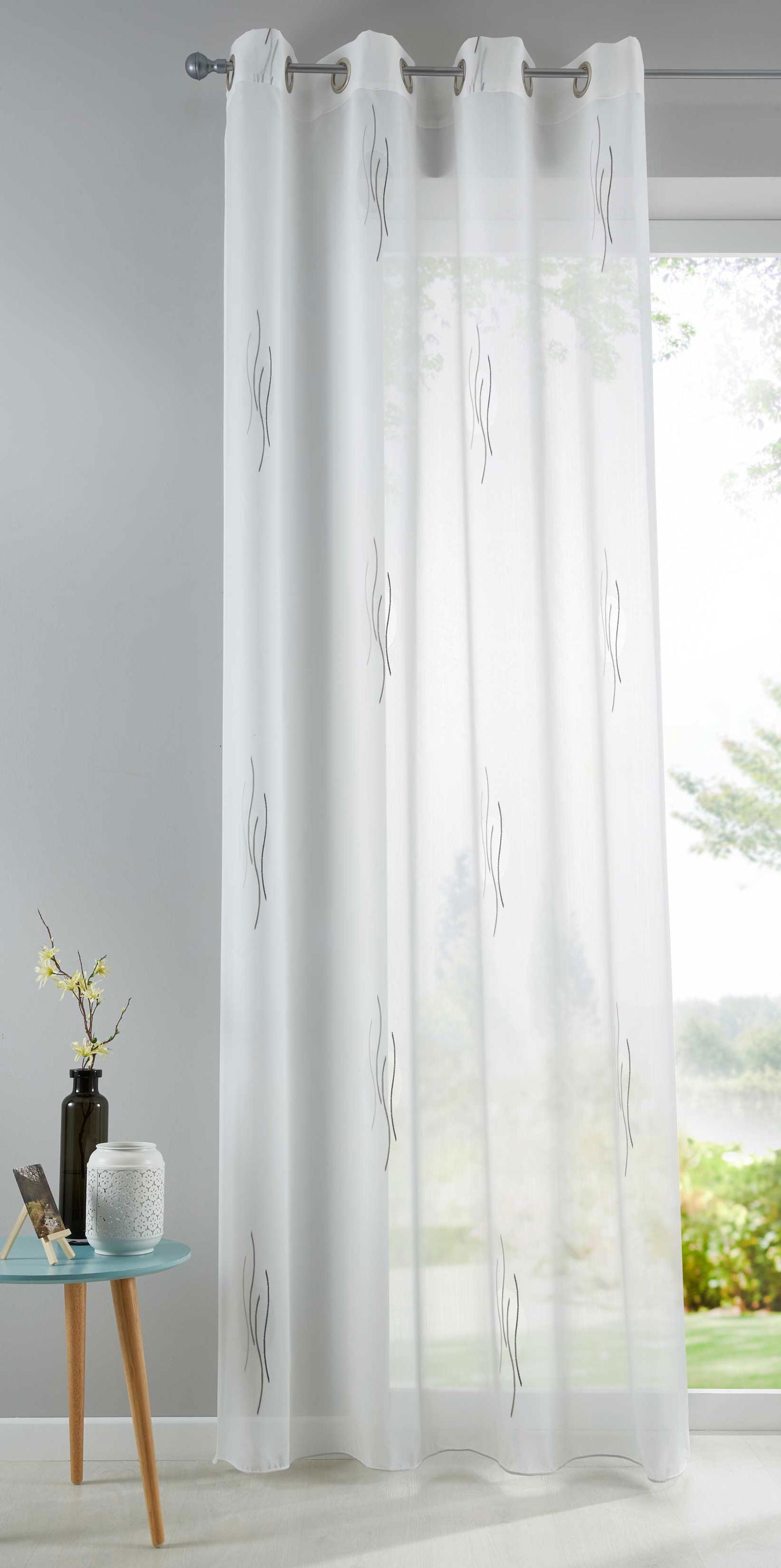 Gardine Ösen Jacquard Muster Kils Schal Sichtschutz Transparent Voile Lichtdurchlässig 10000140 Schwarz Gardinenschal Gardine_Osen_Jacquard_Muster_Kils_Schal_Sichtschutz_Transparent_Voile_Lichtdurchlassig_10000140_-_Gardinenbox.de_-_-3682496 | Gardinenbox.de