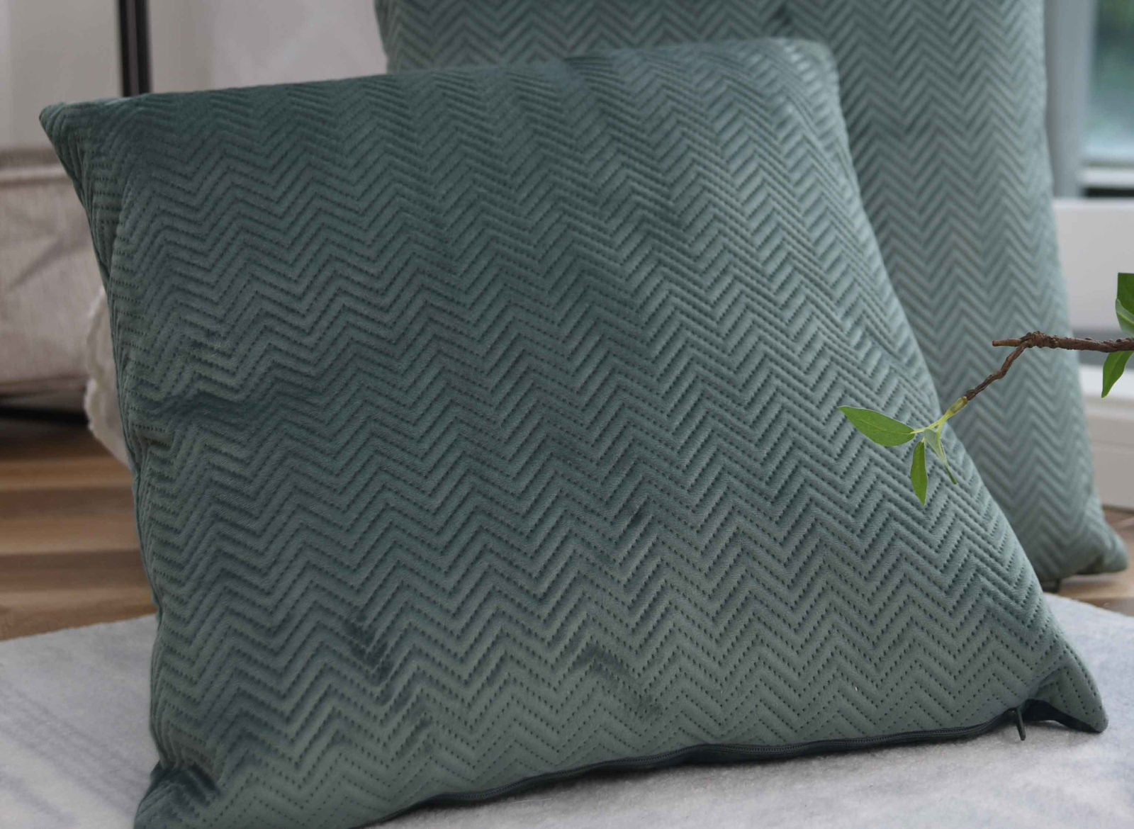 Kissen Dekokissen Jacquard »GRETA« mit Fischgrät-Design pflegeleicht Reißverschluss weiche 320g Füllung - Vielfältige Farbauswahl 2023510 Grün Kissen mit Füllung Kissen_Dekokissen_Jacquard_GRETA_mit_Fischgrat-Design_pflegeleicht_Reissverschluss_weiche_320g_Fullung_-_Vielfaltige_Farbauswahl_2023510_-_Gardinenbox.de_-_-3685872 | Gardinenbox.de