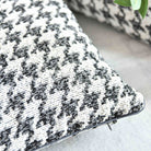 Kissen LxB 40x40 cm Creme Schwarz »PARIS« mit Füllung Ausgefallenes Hahnentritt-Muster schwarzes Paspelband 2023320K Kissen mit Füllung Kissen_LxB_40x40_cm_Creme_Schwarz_PARIS_mit_Fullung_Ausgefallenes_Hahnentritt-Muster_schwarzes_Paspelband_2023320K_-_Gardinenbox.de_-_-3685934 | Gardinenbox.de