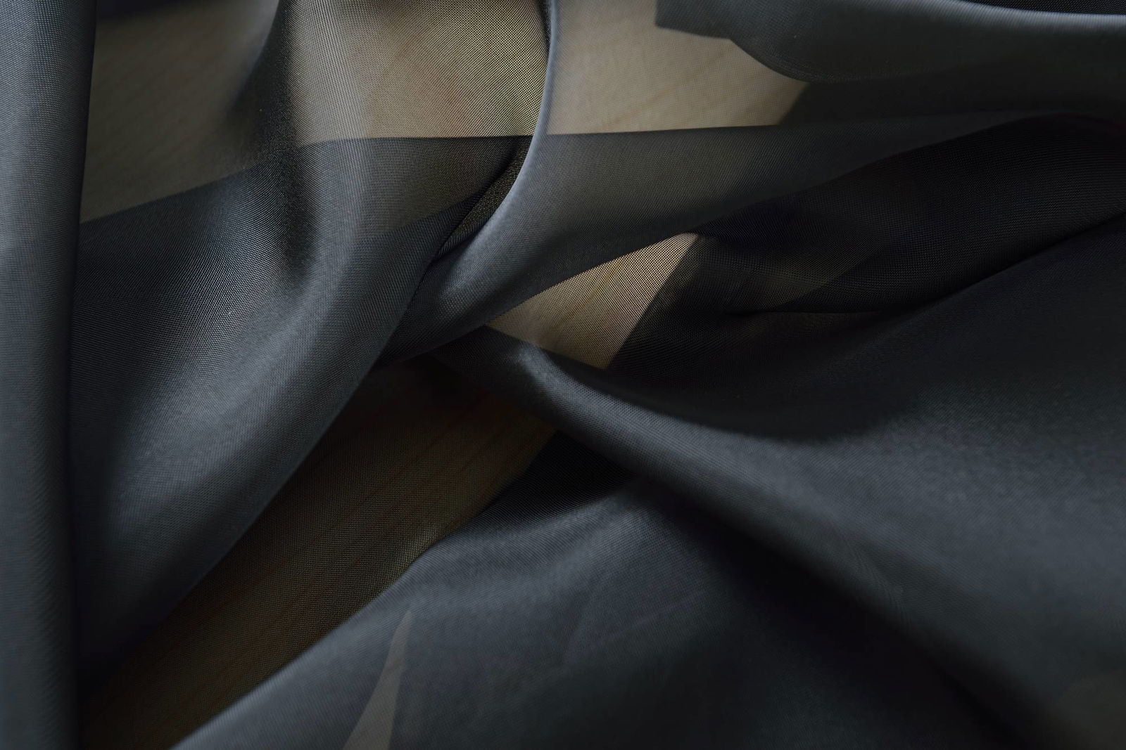 Stoff Meterware Voile, transparent aus Polyester 61050 Schwarz Meterware Stoff_Meterware_Voile_transparent_aus_Polyester_61050_-_Gardinenbox.de_-_-3691432 | Gardinenbox.de