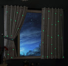 Vorhang Schal blickdicht Motiv Sterne Monde fluoreszierend leuchtend Kinder Kids Schlaufenband Universalband (Höhe x Breite cm) 20495 Vorhang Vorhang_Schal_blickdicht_Motiv_Sterne_Monde_fluoreszierend_leuchtend_Kinder_Kids_Schlaufenband_Universalband_Hohe_x_Breite_cm_20495_-_Gardinenbox.de_-_-3694851 | Gardinenbox.de