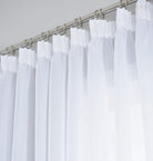 Weiße Voile Gardine dicht gewebt transparent Bleibandabschluss Tunneldurchzug 8 cm Gardinenband maschinenwaschbar verschiedene Größen 610011N Gardinenschal Weisse_Voile_Gardine_dicht_gewebt_transparent_Bleibandabschluss_Tunneldurchzug_8_cm_Gardinenband_maschinenwaschbar_verschiedene_Grossen_610011N_-_Gardinenbox.de_-_-3695812 | Gardinenbox.de
