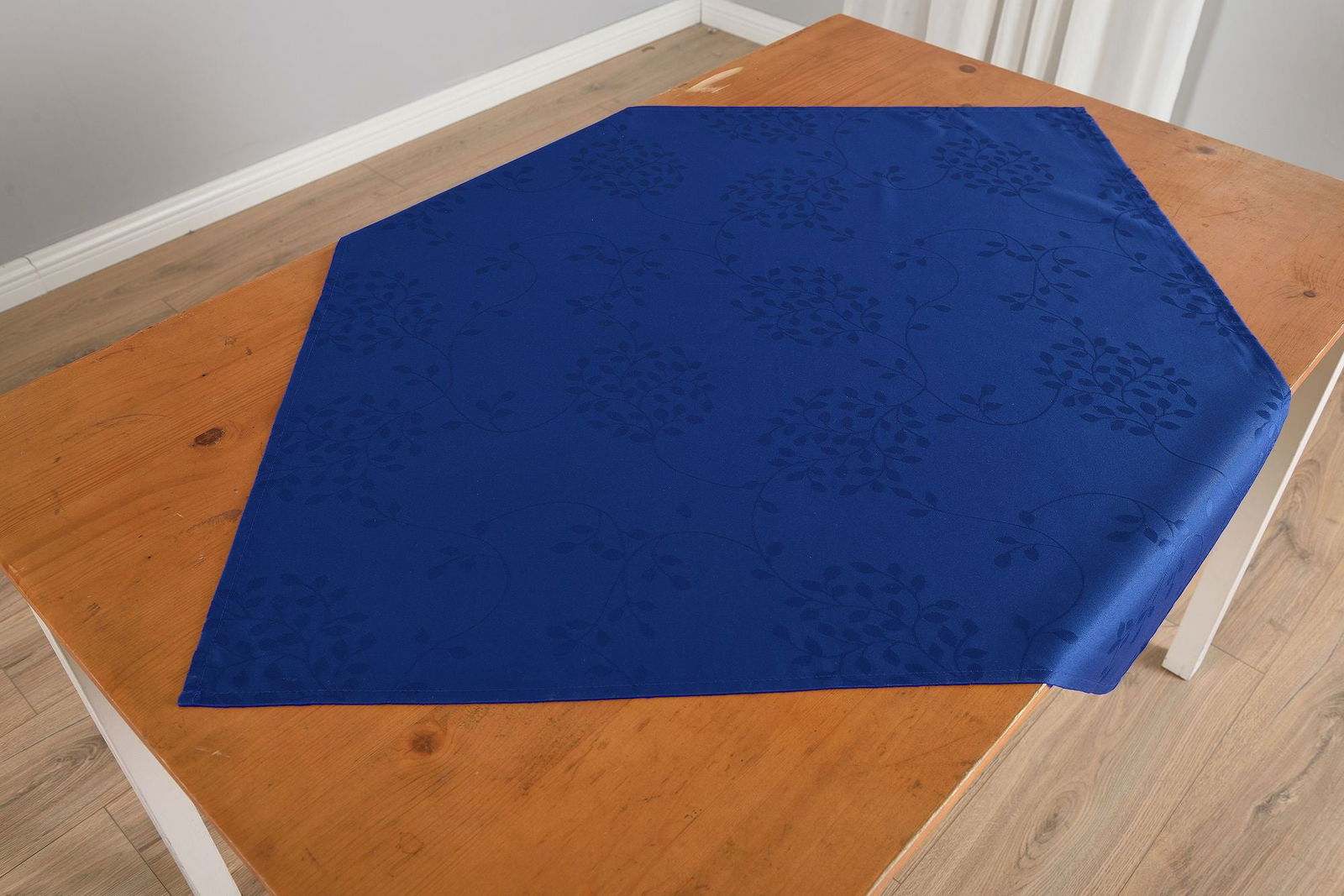 Yasmin Damast Tischdecke 201070 Royalblau BxL 80x80 cm Tischwäsche Yasmin_Damast_Tischdecke_201070_-_Gardinenbox.de_-_-3696278 | Gardinenbox.de